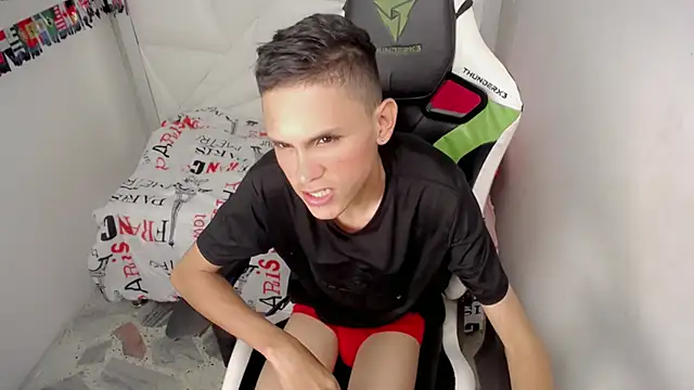 sombra_18 webkamerás műsora