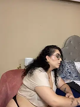 Chatroom XXX en direct de AlmaraRouge