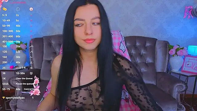 KitnissKiss Chat XXX live