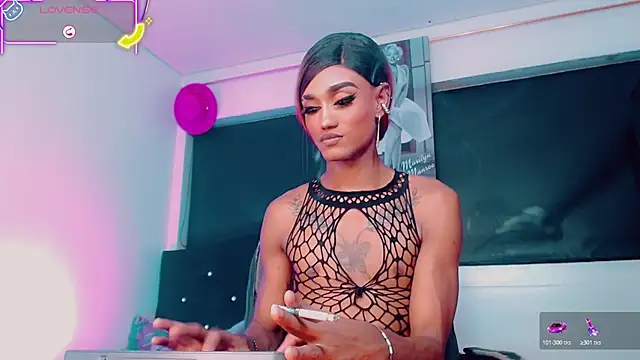 Kendall_hornyy – webcam-show