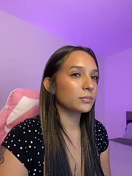 Chat XXX ao vivo de cutie_dance