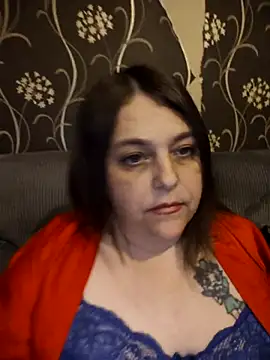 HousewifeMilf_Courtney Webcam Show