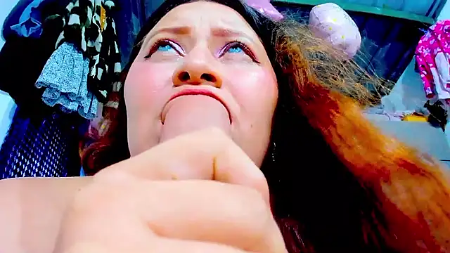 SofiaOlivares Adlı Modelin Canlı XXX Sohbeti