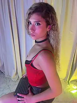 Melina-Smith Chat XXX in diretta