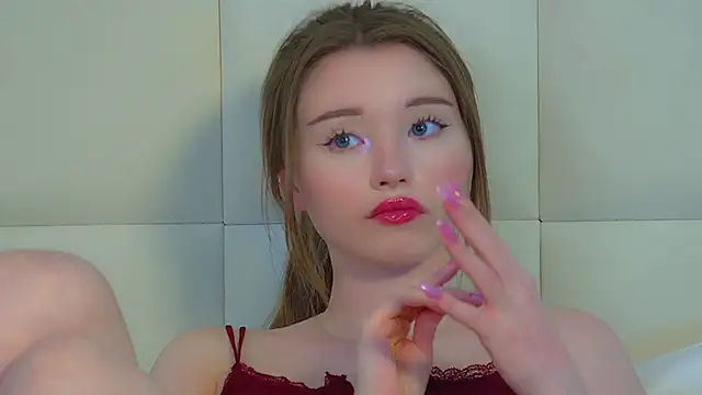 KeiraAsti Show Webcam