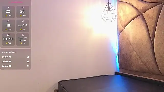 Antonella_Santorini Adlı Modelin Canlı XXX Sohbeti