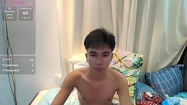 Ur_pinoyhotbrix's Webcam Show