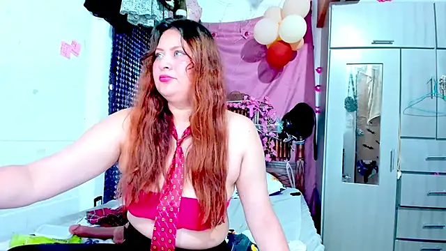 SofiaOlivares Adlı Modelin Canlı XXX Sohbeti