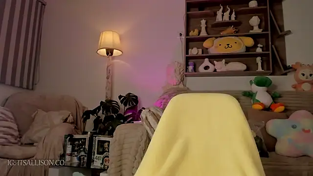 itsaraa live XXX chat
