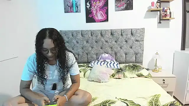 nay_and_aleja1's Webcam Show