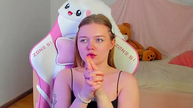 ElinaVale's Live XXX Chat