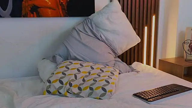 Sara_cutie_ Obrolan Langsung XXX