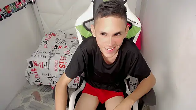 Онлайн чат XXX sombra_18