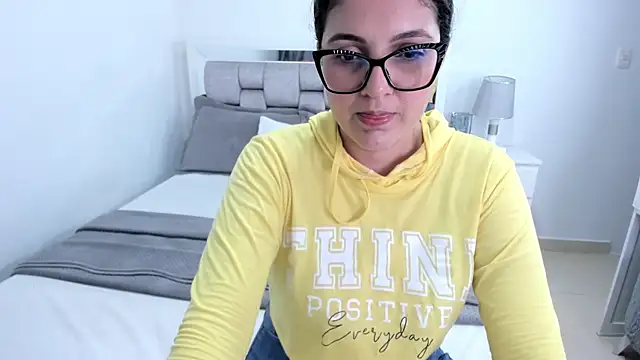 Chatroom XXX en direct de Camilaa_bueno
