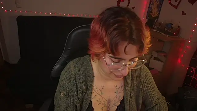 Miacatsito3 élő XXX-chatje