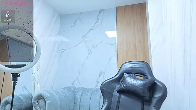 Lola_roses_tf Adlı Modelin Canlı XXX Sohbeti