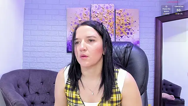 _EmilyJireh_'s Live XXX Chat