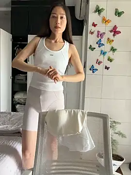 yuanpu0925 在線直播表演