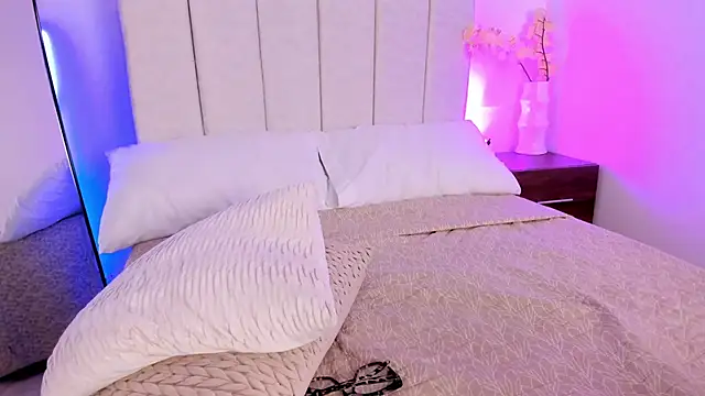 KaliBloom's Webcam Show