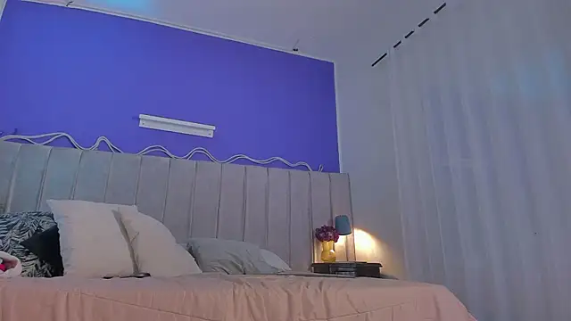 عرض كام EvaaStevens