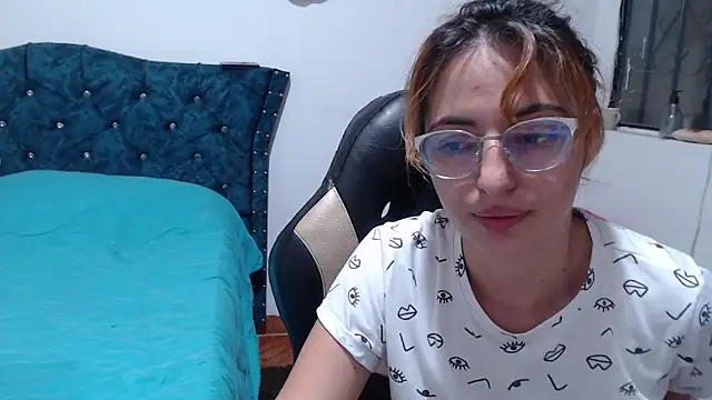 Kate_lorens9: онлайн-секс-чат