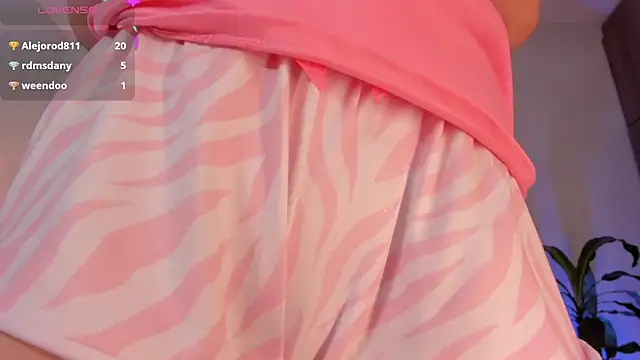 Holly_velvett লাইভ XXX চ্যাট