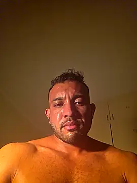 Piggyboy119's Webcam Show