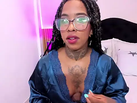 Pauline_Fox Webcam show