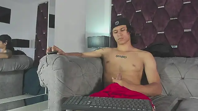TonyBenedetti's Live XXX Chat