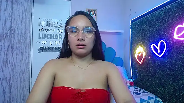 Maylin_horny19 élő XXX-chatje