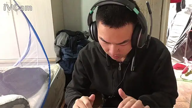dyjdddttj's Webcam Show