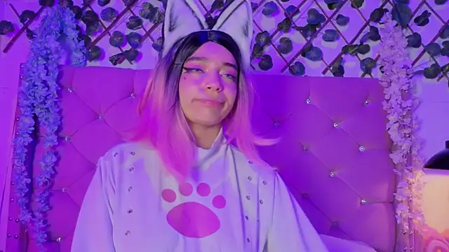 Kira-Yuzu Live XXX-Chat