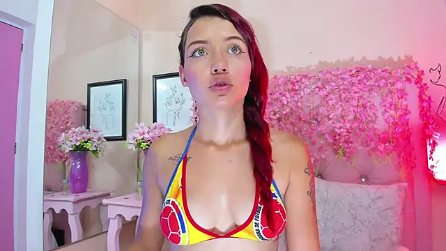 Czat XXX na żywo – Cherry_Scarlet_