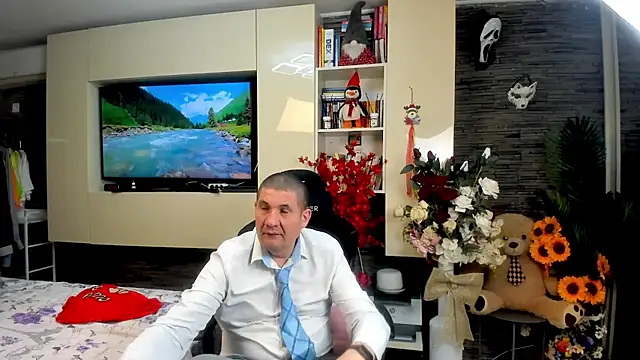 SpartacusDaddy48 élő XXX-chatje