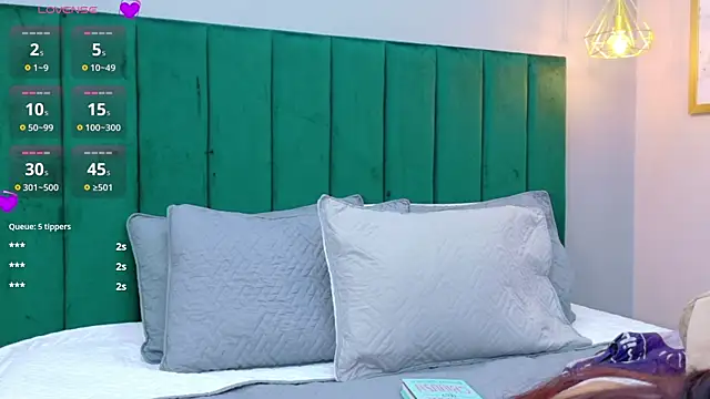 Ashley_Evans22 网络视讯表演
