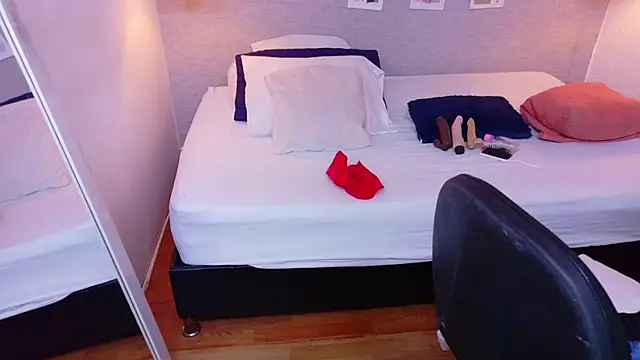 kiara_evanss' Live XXX Chat