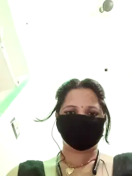 karishma_Bhabhi Show in webcam