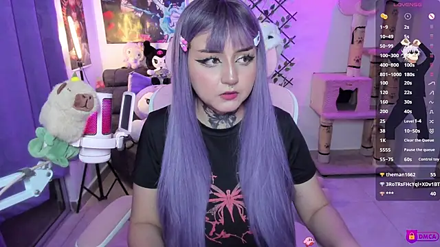 MaddyFooxx Chat XXX in diretta