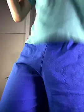 Živý XXX chat Simoonn8