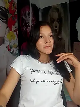 Sweet_Innocence_ Live XXX-chat