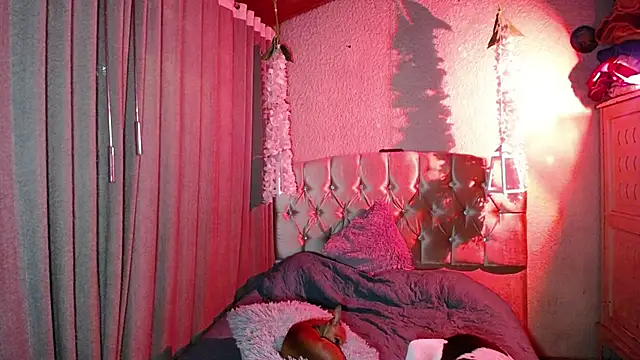Dreams_sophi Chat XXX in diretta