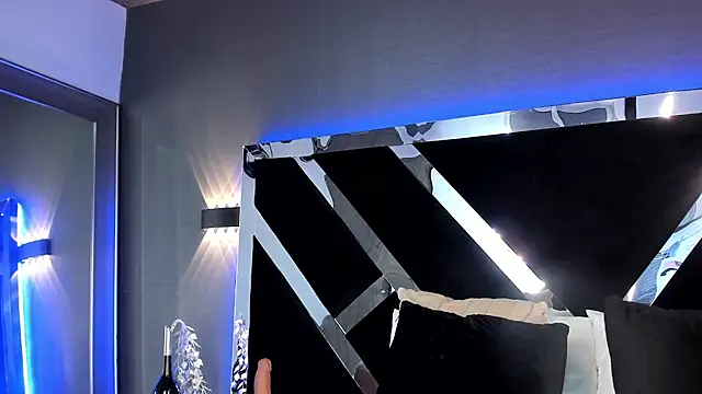 XXX chat uživo modela AliDiaz_