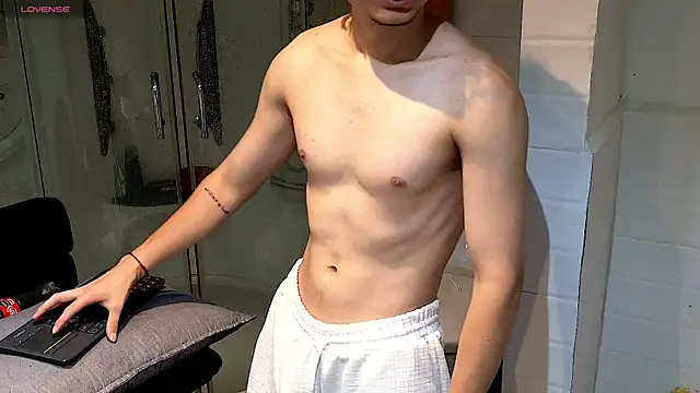 enzo_steeln Live XXX chat