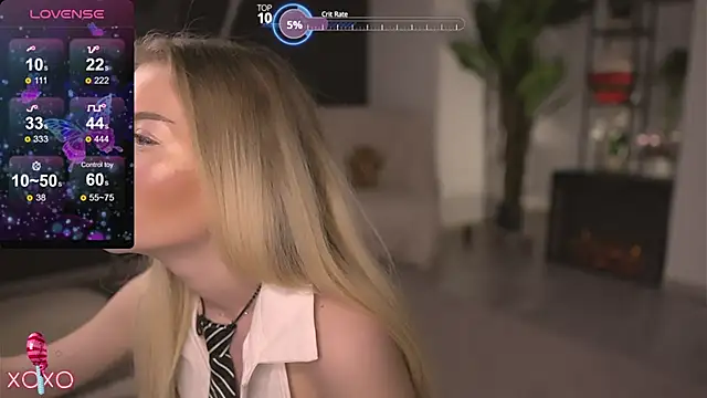 SerenaNoirn Live XXX chat