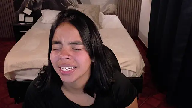 SofiaMante_'s Live XXX Chat