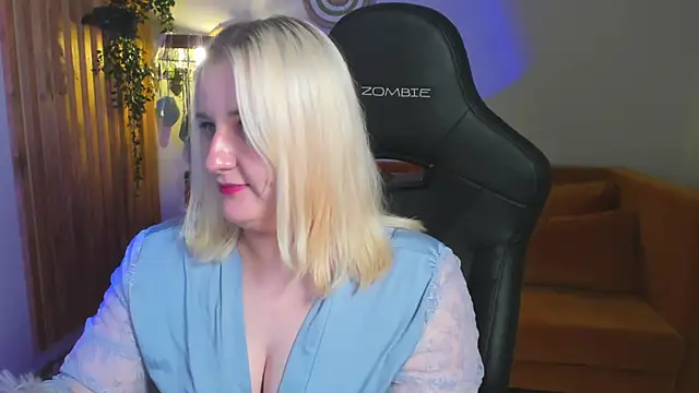 LioraArdynn Webbikameraesitys