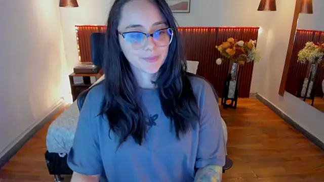 KatherineBond লাইভ XXX চ্যাট