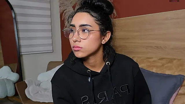 Chat XXX en directo de scarlett25__