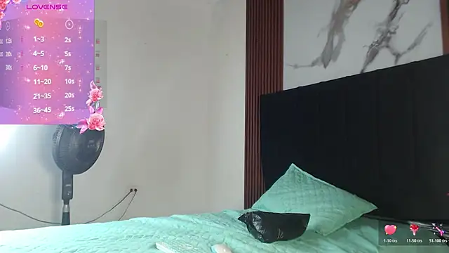 Hanna19_のライブXXXチャット