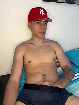 santiago_sosa24's Live XXX Chat